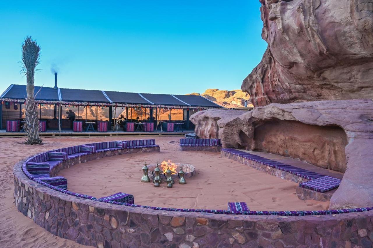 Palmera Camp Wadi Rum Exteriör bild